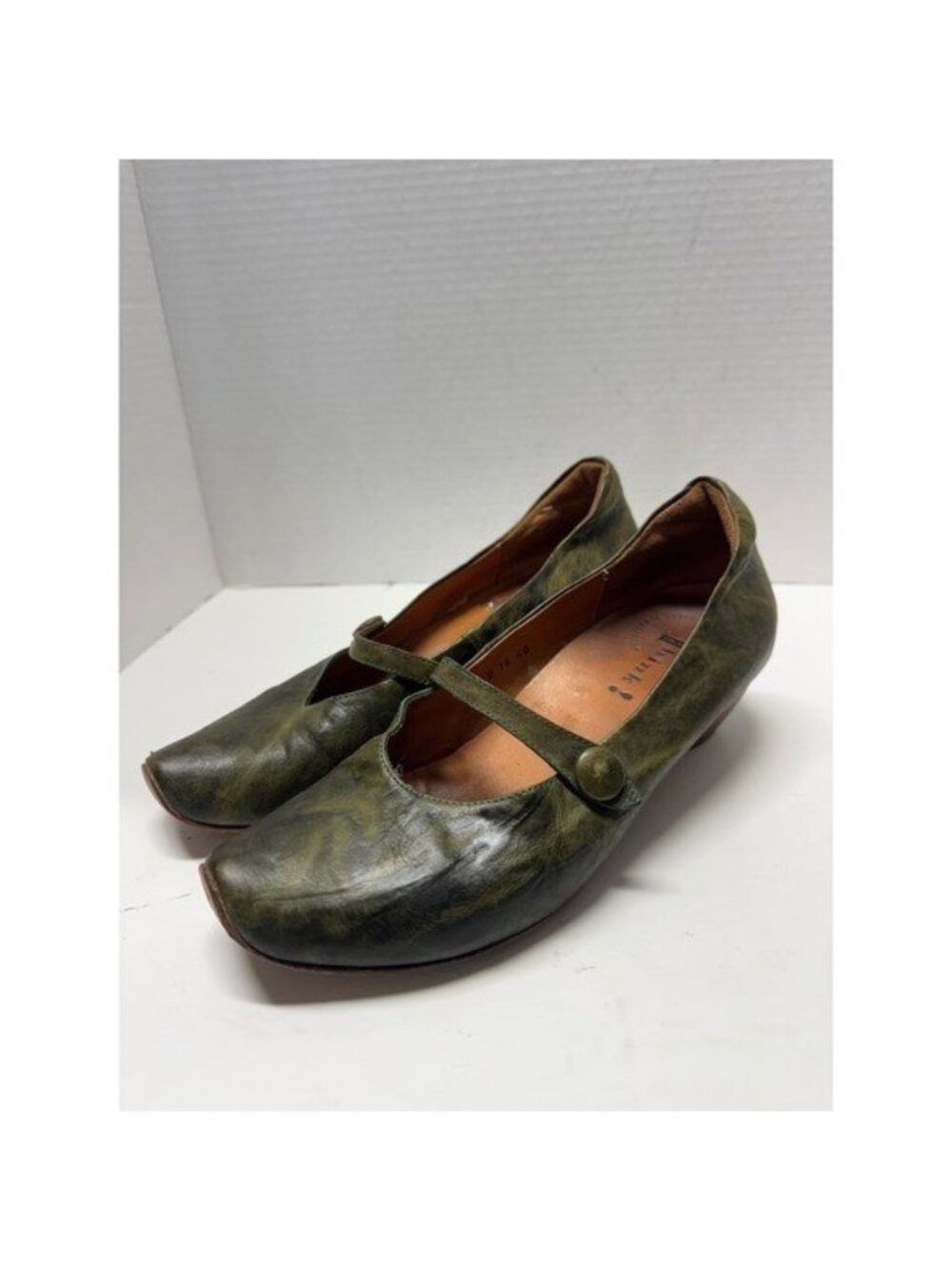 Think! 82240 Green Leather Mary Jane Square Toe Block Heel Pumps Italy 40 9